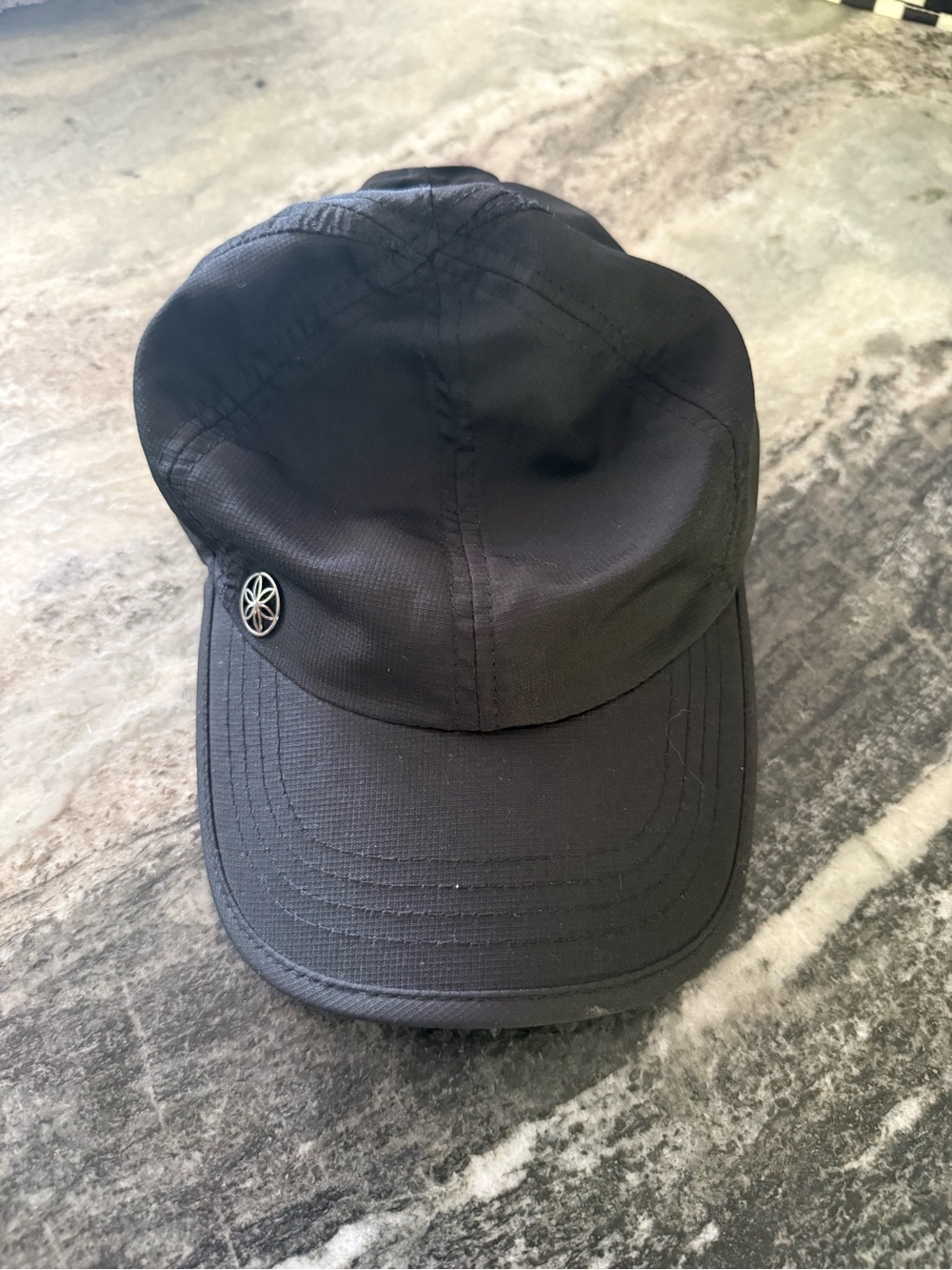 Gaiam Black Lightweight Hat